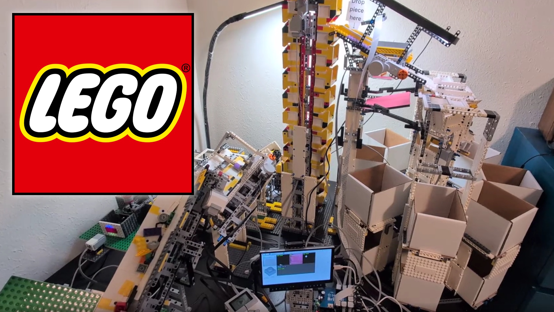 Klemmbausteine – Lego-Fan wollte seine Steine nicht mehr sortieren, also lässt er es eine Maschine machen – und dreimal dürft ihr raten, woraus die gemacht ist